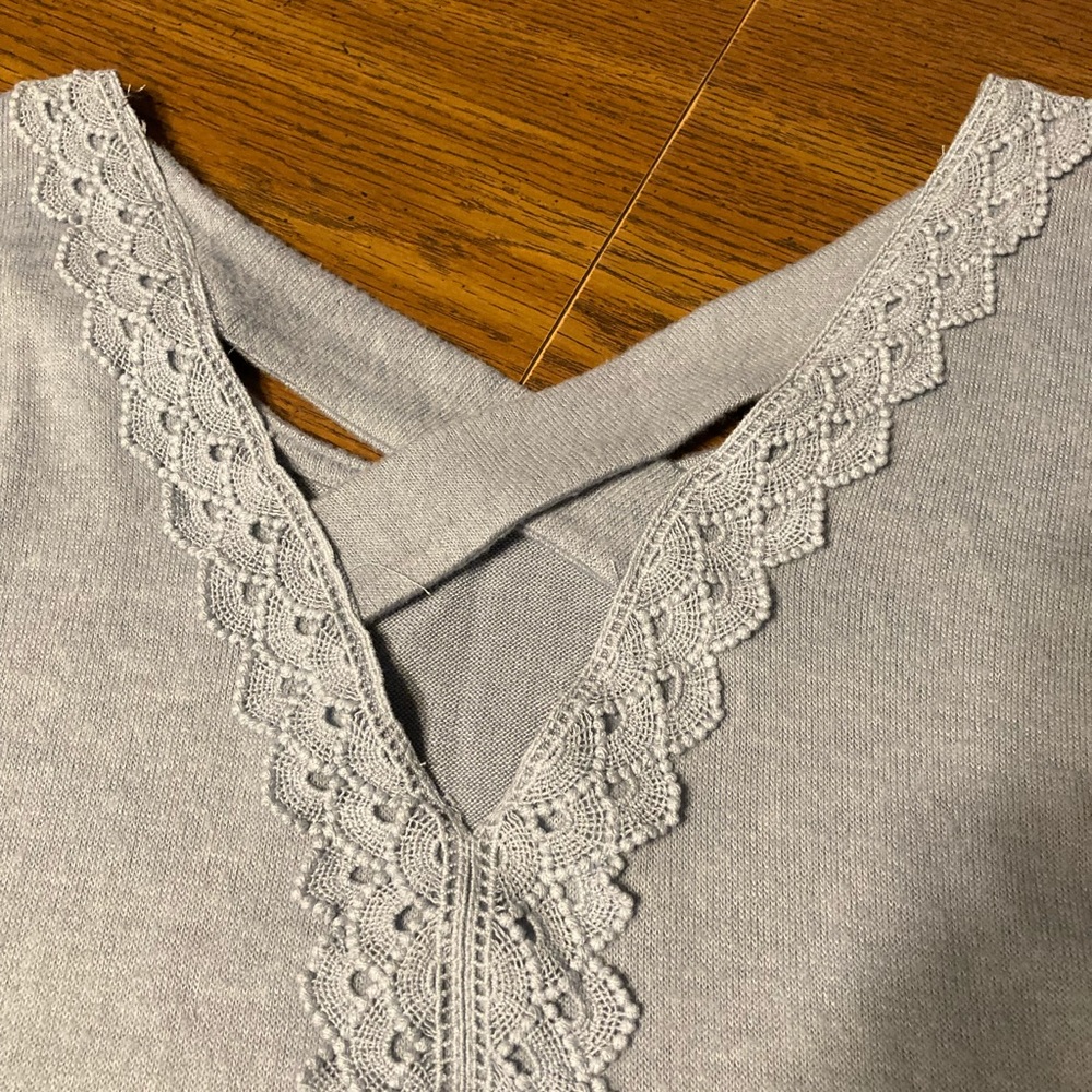 Bobeau Women’s Sweater - Picture 5 of 8